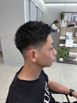 アッシュ 高幡不動店(Ash) フェザーショートフェード刈り上げショート