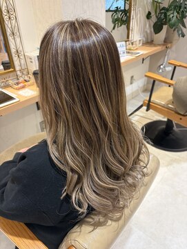 ココア グロウ(COCOA Glow) ハイライトグラデーションスタイル