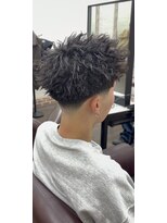 エレベート(Elevate) テーパーフェードピンパーマ仏陀パーマ