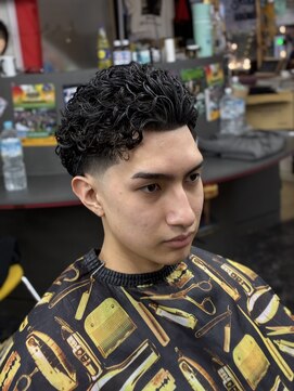 スピナーバルベアリーア(SPINNER BARBEARIA) カーバンカールパーマ