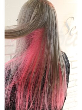 ヘアーグランデシーク(Hair Grande Seeek) Ｓｅｅｅｋ　Ｓｔｙｌｅ　　シルバーカラー＋ピンク