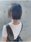 切りっぱなしボブxアッシュベージュカラー
