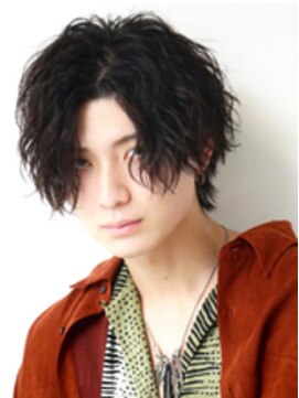 ゴールド 京都(GOALD) #ミディアムウルフ×スパイラルパーマ センターパート