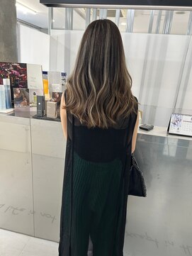 キング 梅田(K!ng) 【梅田】ハイライトカラーホワイトハイライト髪質改善カラー