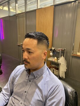 ヤード(YARD) フェード×フェザーアップ　ビジネススタイルにも◎