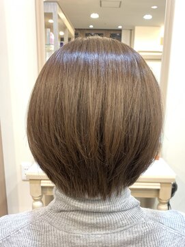 アルターリール(aL ter Rire) 黒髪/ボブルフ/ネビージュ/小顔/ワンレン/福原遼華