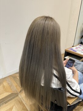 グランデュール サンストリート浜北店(GRANDEUR) グレージュ