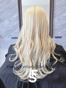 フサ(Fusa) ホワイトブロンド