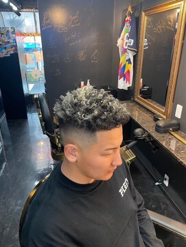 キングスマン トーキョー 国分寺(KINGSMAN TOKYO) ボルサリーノパーマ