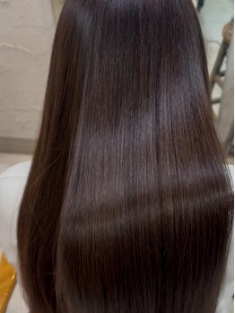 ヂルチヘアー(zilch hair)の写真/髪の芯から輝く“うるつや”。zilch hairの厳選トリートメントで、触れたくなる美髪へ◇