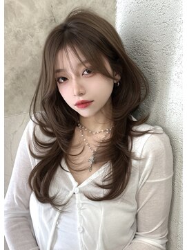 キティー サカエ(kiti SAKAE) グレージュ/レイヤーカット/ハッシュカット/オリーブベージュ/栄