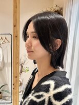 ヒト(hito) hito/ 大人センターくびれボブ アッシュグレージュ