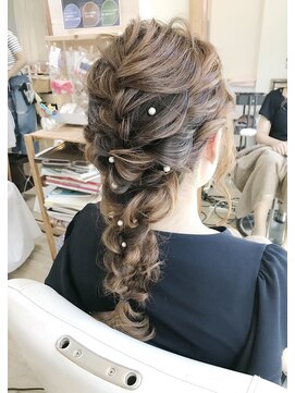 ロカット サロン(Roquat Salon) あみおろしアレンジ【ヘアアレンジ 立川/立川南/八王子/袴】