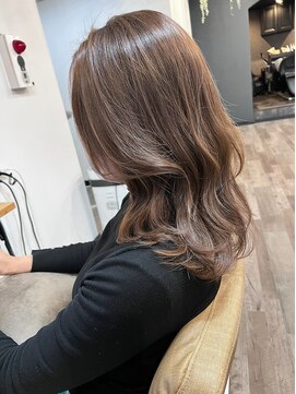 オリジンアド(ORIGIN+) 大人上品なレイヤースタイル/顔まわり/セミロング/highlight