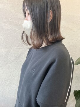 エン(en) ボブ/ミディアム/切りっぱなし/外ハネ