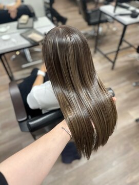 ヴィフ 大船(VIF) ハイライトケアブリーチ白髪ぼかし白髪染め白髪活かし脱白髪