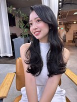 インビテーション(invitation) 大人かわいいレイヤーカット顔周りカット前髪カットくびれヘア
