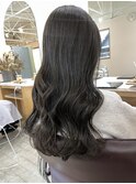 オリーブグレージュ