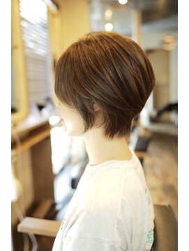オンズ(11onze) ショートボブ