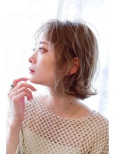 マカロ バイアクロス(MaCaro. by across) ふんわりボブ
