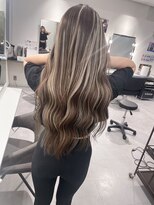 キング 梅田(K!ng)&nbsp;縮毛矯正髪質改善ハイライトレイヤーカット梅田美容室エクステ