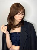 ミディアムレイヤー_黒髪ボブルフネビージュ小顔ワンレン