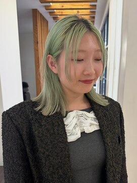 ローネス(LONESS) ぷつっとボブ 外ハネボブ ハイトーンカラー 切りっぱなしボブ