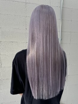イロ(iro.)の写真/ダメージ毛やブリーチ毛にお悩みの方でも美髪が叶う。次世代の都会的なスタイルを富山から―。