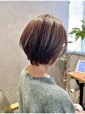 20代30代40代ミルクティベージュショートヘア