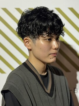 バーバーバー 四谷(BARBER-BAR) 大人カッコいい女子のスペインカール