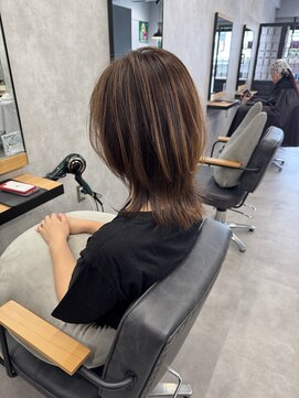 クラン 岡本(Chlan) ハッシュカット　くびれミディアム