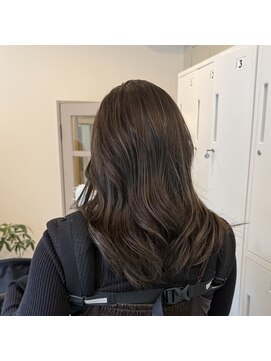 ジーレ(jiire) ナチュラルオリーブハイライト