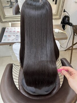 ヘアーアンドメイク シークタチカワ 立川店(Hair&Make Seek) うねりがなくてもかけるストレート!?