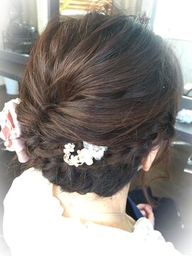 マーブル(marble) ふんわり編み込みヘアアレンジ