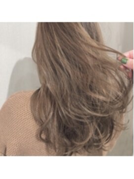 アライブ キチジョウジ(ALIVE Kichijoji) ◎透明感重視のホワイトミルクティーベージュ