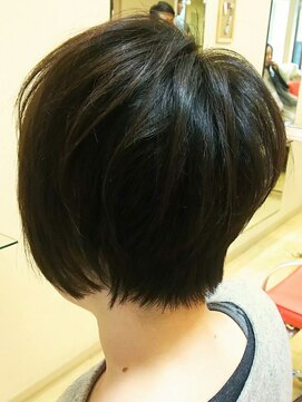エイチエアー アルファ H'air alfa つつじヶ丘北口店 ◆カッコかわいいspringショートボブ◆