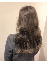 トリート 南行徳本店(TREAT)&nbsp;ミルクティーベージュ×ハイライト