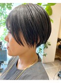ショートボブ