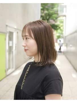 ビュートリアム 梅田(BEAUTRIUM) 外ハネロブ/シースルーバング/くびれヘア/韓国/顔周り/梅田/大阪