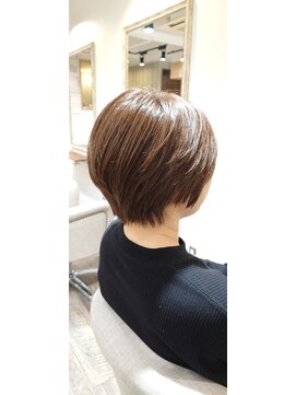 ジーナ(ZINA) 立体感ショートスタイル