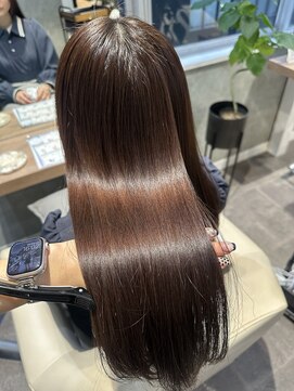 エン(en.) ★柔らかく綺麗に伸ばせる酸性ストレートで髪質改善