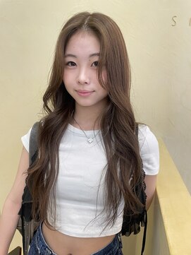 スニュウ(snuw) 【snuw mina】レイヤーカット/高校生カラー/伏見/ロングレイヤー