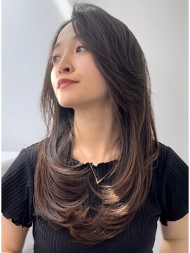 ユーレルム(U-REALM) ロングレイヤー/レイヤー/ローレイヤー/艶髪/美髪/髪質改善
