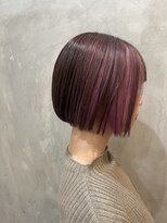 クロ(curro)&nbsp;インナーカラー/切りっぱなしボブ
