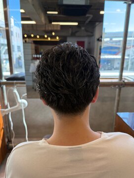 タメ(tame-) サーフカール/フェザーパーマ/ブルーブラック【都賀/メンズ】