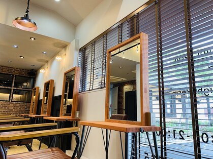 アグ ヘアー クロ 出雲店(Agu hair curro)の写真