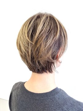 ゴウトゥデイシェアサロン 町田店(GO TODAY SHAiRE SALON) アウトラインにローライトを入れたデザインカラー