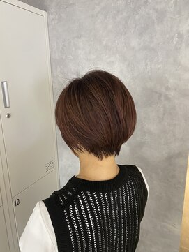 モク(mok) くびれショート×ピンクブラウン