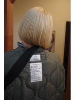 チャプター 問屋町(chapter)&nbsp;髪質改善切りっぱなしボブミニボブブロンドベージュダブルカラー