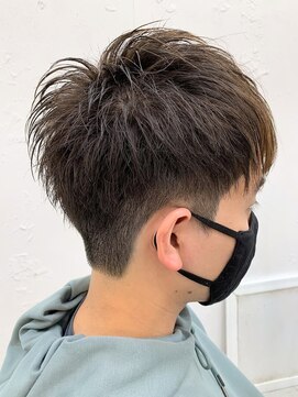 ロミーオム 本厚木(ROMMY. Homme) ツーブロック刈り上げ/軽めマッシュメンズショート眉毛/本厚木